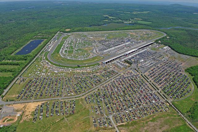 pocono raceway motorcycle track day